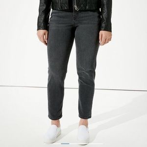 American Eagle Black Mom Jeans